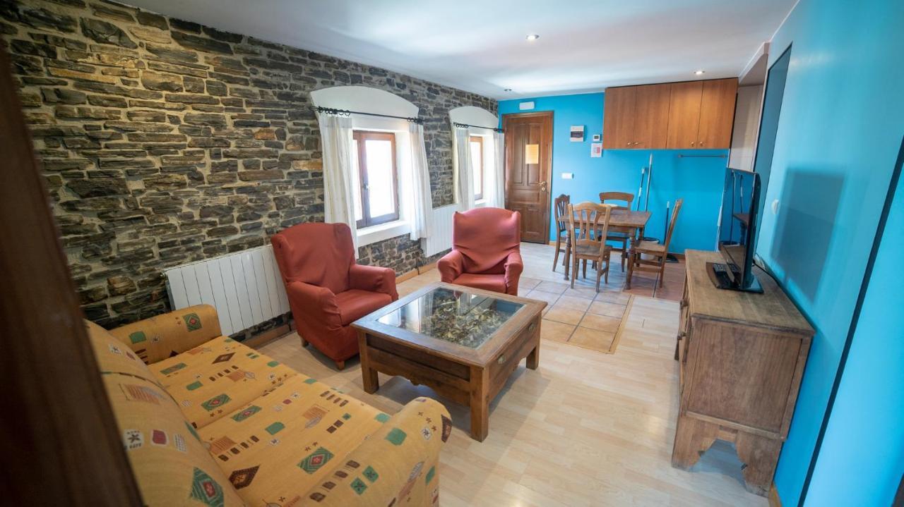 Hotel Rural Los Cerezos De Yanguas ภายนอก รูปภาพ