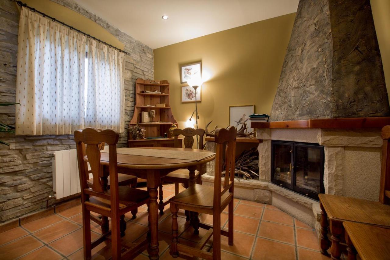 Hotel Rural Los Cerezos De Yanguas ภายนอก รูปภาพ