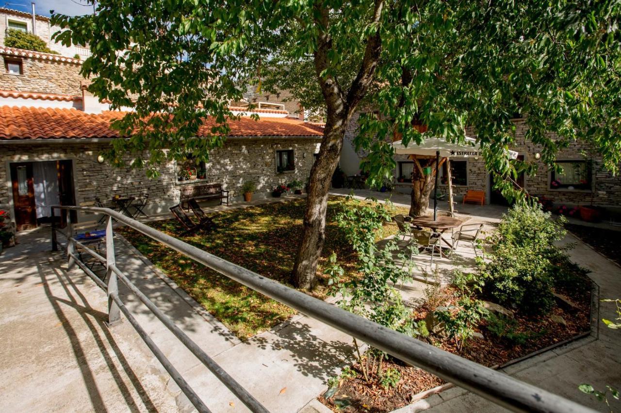 Hotel Rural Los Cerezos De Yanguas ภายนอก รูปภาพ